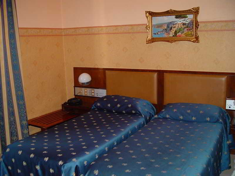 Repubblica Hotel Рим Екстериор снимка
