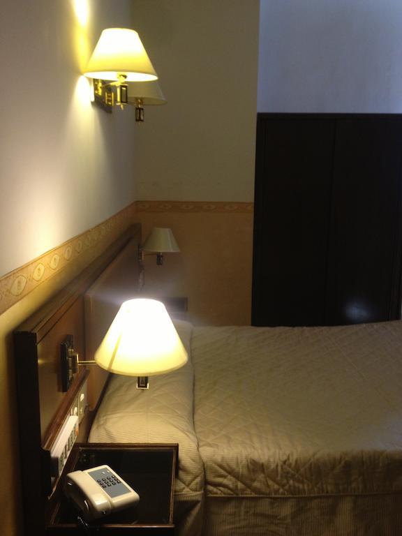 Repubblica Hotel Рим Екстериор снимка