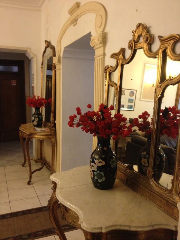 Repubblica Hotel Рим Екстериор снимка