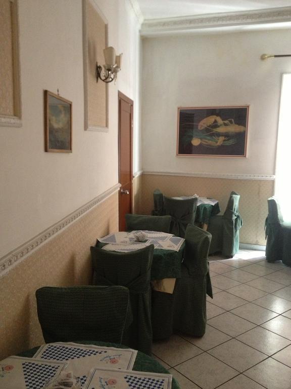 Repubblica Hotel Рим Екстериор снимка