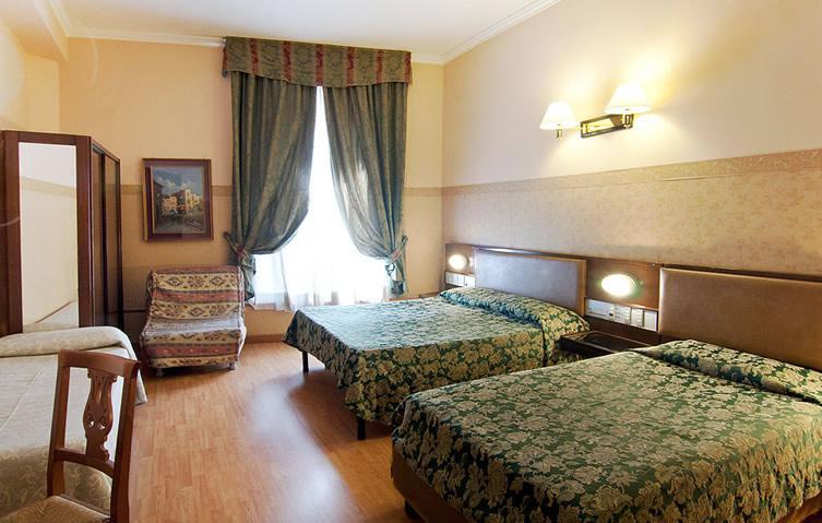 Repubblica Hotel Рим Екстериор снимка